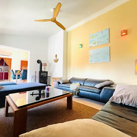 Apartment Captain's *