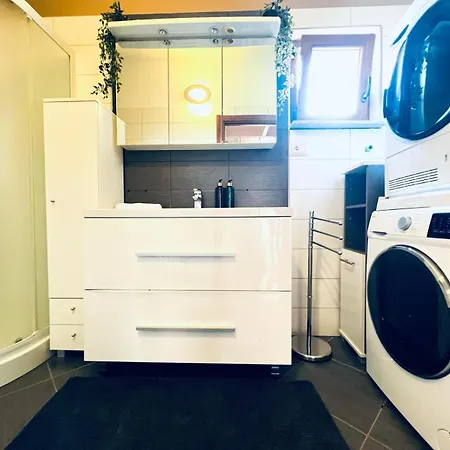 Apartment Captain's