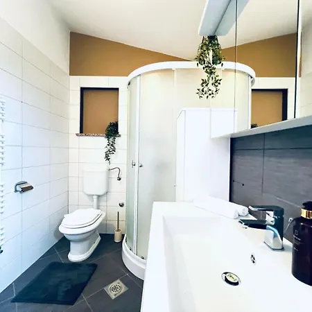 Captain's Apartman *